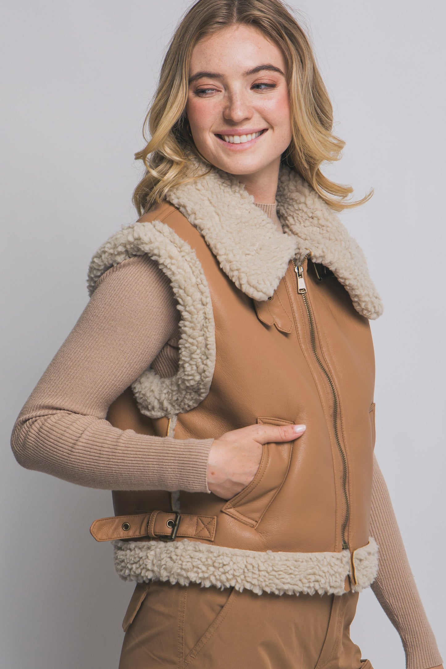 Sherpa Camel Vest