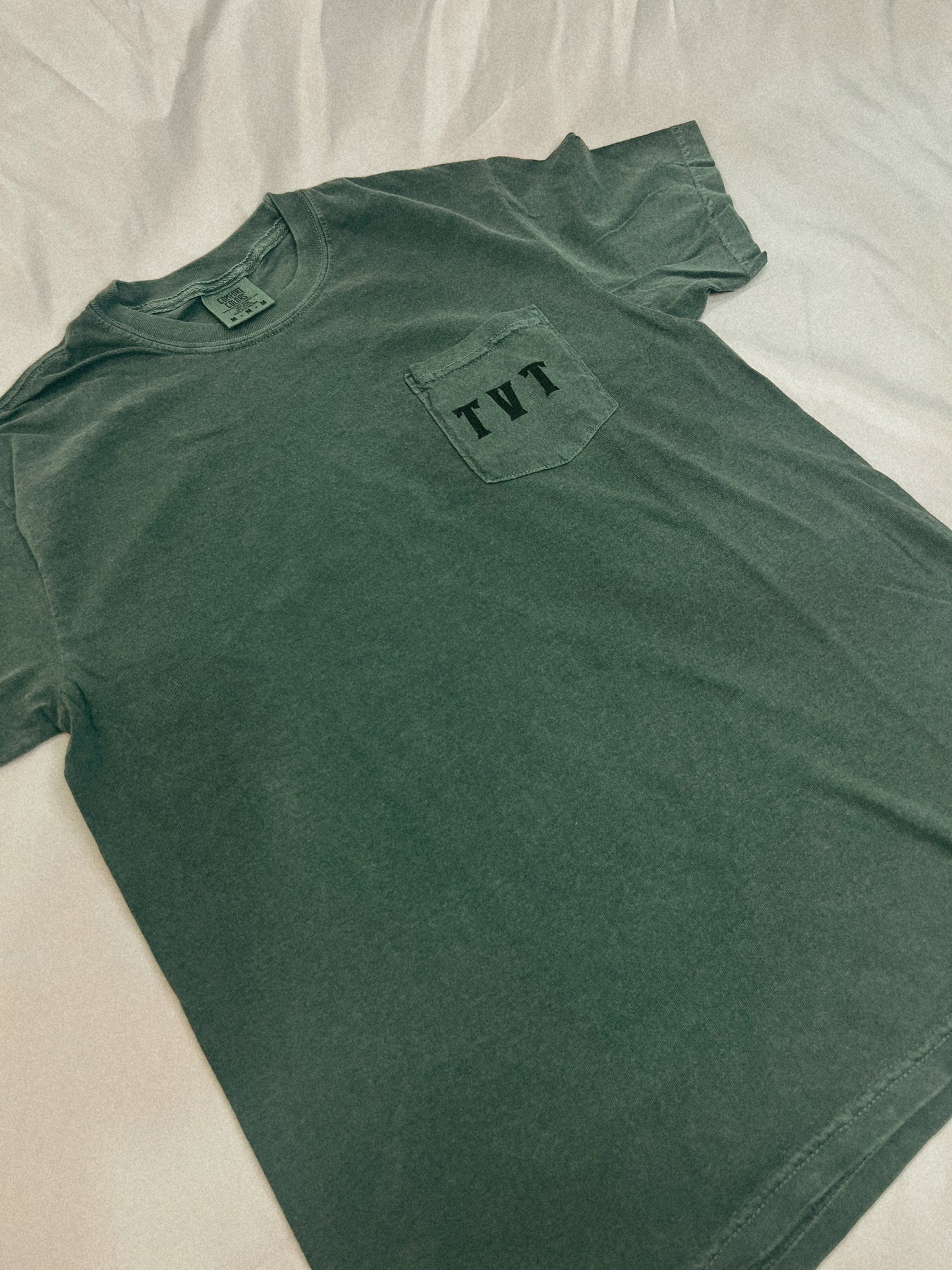 TVT T-Shirt - pocket tee/green