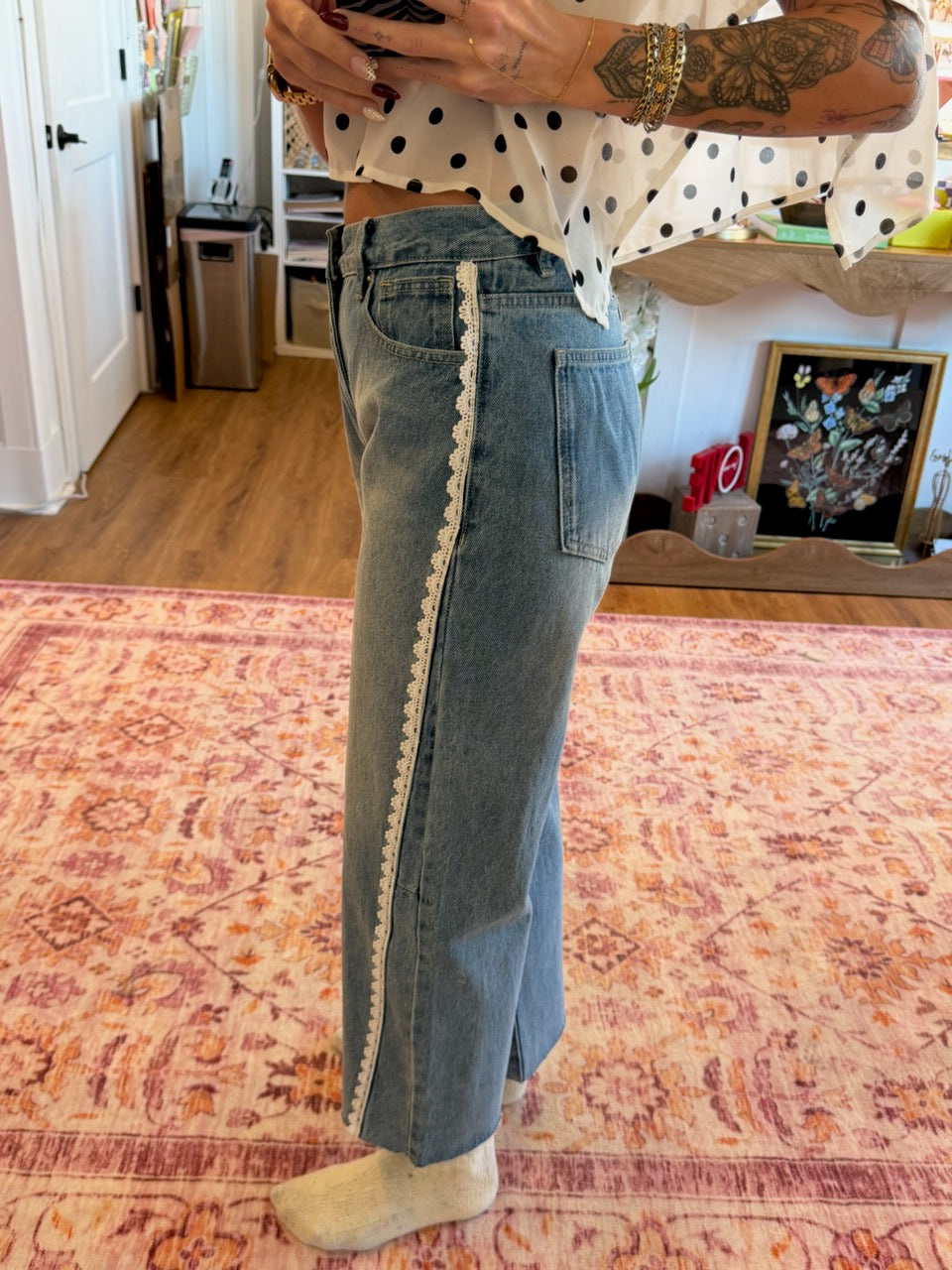 Lace Trim Barrel Jeans